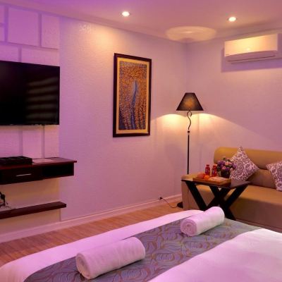 Deluxe Double Room Maison Hotel Promo Code