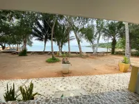 Issara Beach Resort