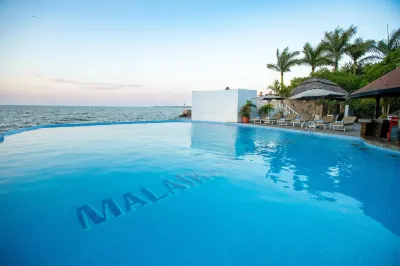 Malaika Beach Resort Hotéis em 