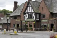 The Broadoak Hotel a Delph