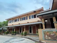 Phunumfha Hotel @Chum Phae - Khon Kaen