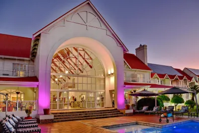 Courtyard Hotel Gqeberha Отели в г. 