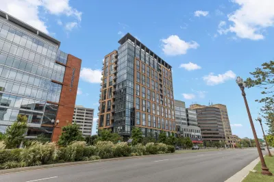 Placemakr Marymount Ballston Arlington, Apartments by Hilton Hotels in 