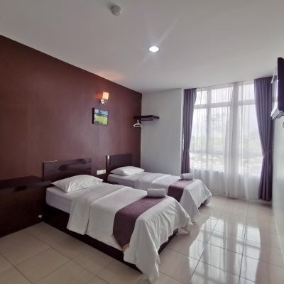 Standard Twin Room Station Inn Hotel Promo Code