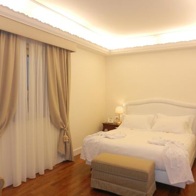 Deluxe Quadruple Room Hotel Villa Michelangelo Promo Code