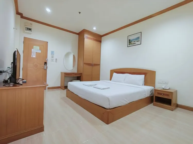 ห้องสแตนดาร์ด เตียงใหญ่ 1 เตียง