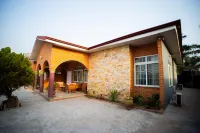 Bays Villa, Koforidua  호텔