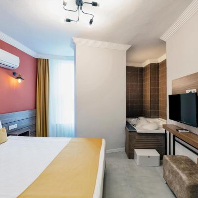 One Bedroom Apartment with SPA Terra Rossa Suites Promo Code
