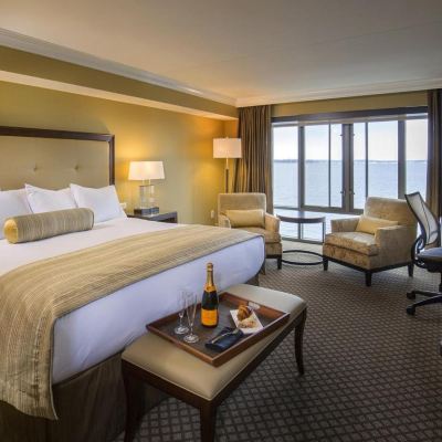 Deluxe King Room with Lake View The Edgewater Promo Code