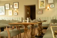 Mimosa Hotel