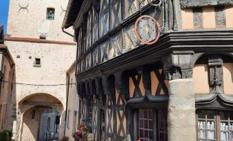 Le Pont de la Loire - Housity