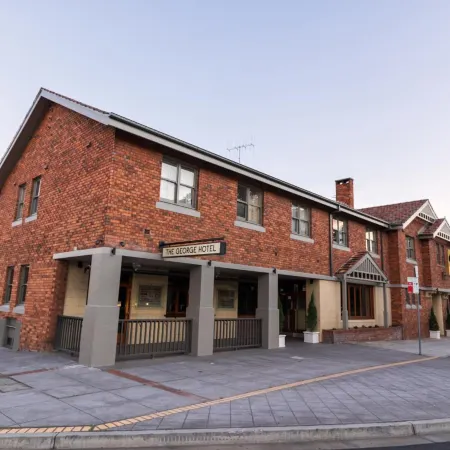 The George Hotel Bathurst Отели в г. Батерст