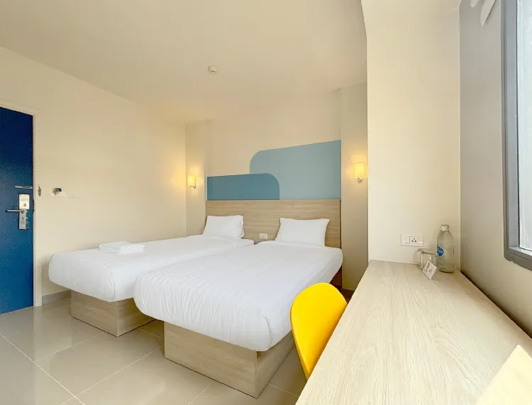 ห้องมาตรฐานเตียงแฝดพร้อมระเบียง