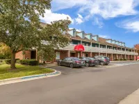 Travelodge by Wyndham Canton/Livonia Area, MI Hotels in Canton