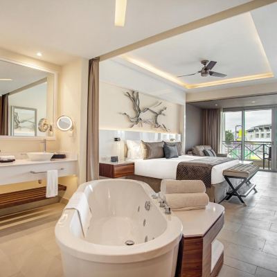 Diamond Club Luxury Family Suite with Ocean View Royalton Negril, An Autograph Collection All-Inclusive Resort Promo Code