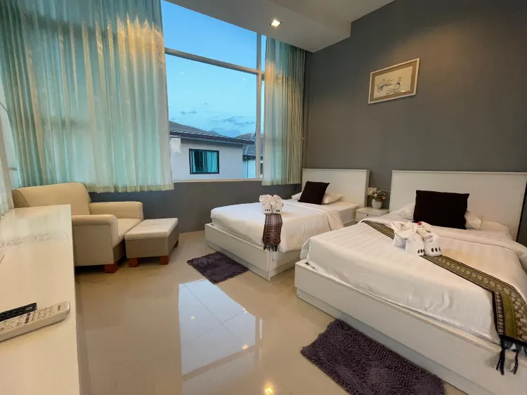 ห้องสุพีเรียร์เตียงแฝดพร้อมวิวสระว่ายน้ำ