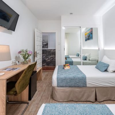 Deluxe Family Room Hotel Romerito Promo Code