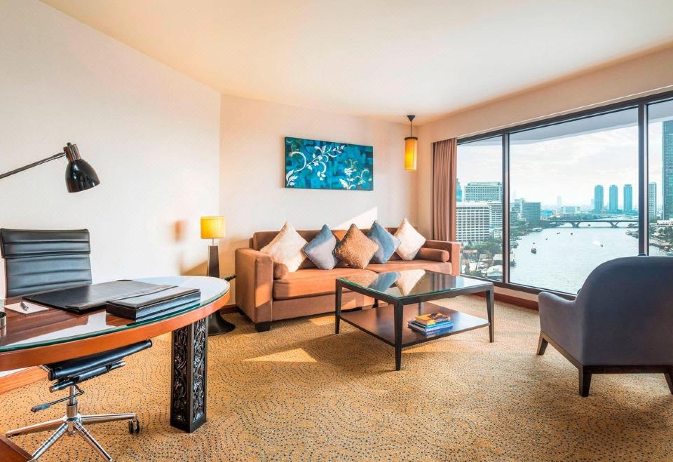 Royal Orchid Sheraton Hotel & TowersJunior Suite with riverview