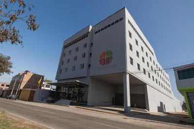 Park Inn by Radisson Tacna Ξενοδοχεία στην πόλη 