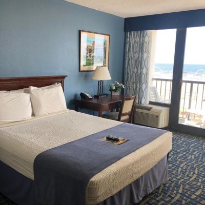 Queen Room With Whirlpool Capes Hotel Promo Code