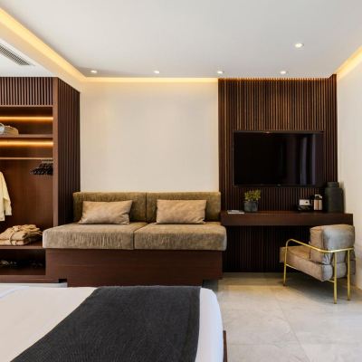 Deluxe Suite with Luxury Bath and Private Pool Charisma Hotel and Wellness Suites Promo Code