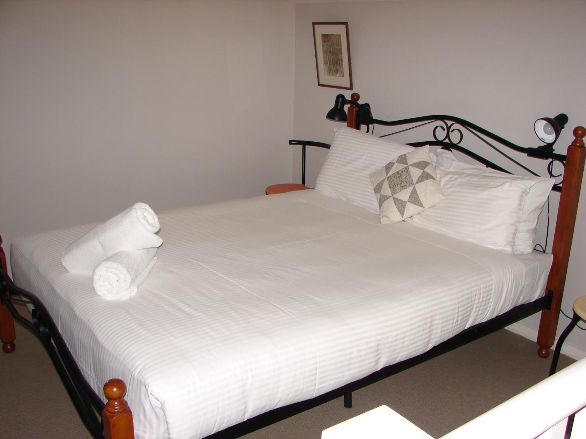 Kangaroo Valley Golf and Country Retreat Deluxe Three-Bedroom Villa