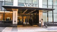 Vogue Hotel Montreal Downtown, Curio Collection by Hilton Hotels in 