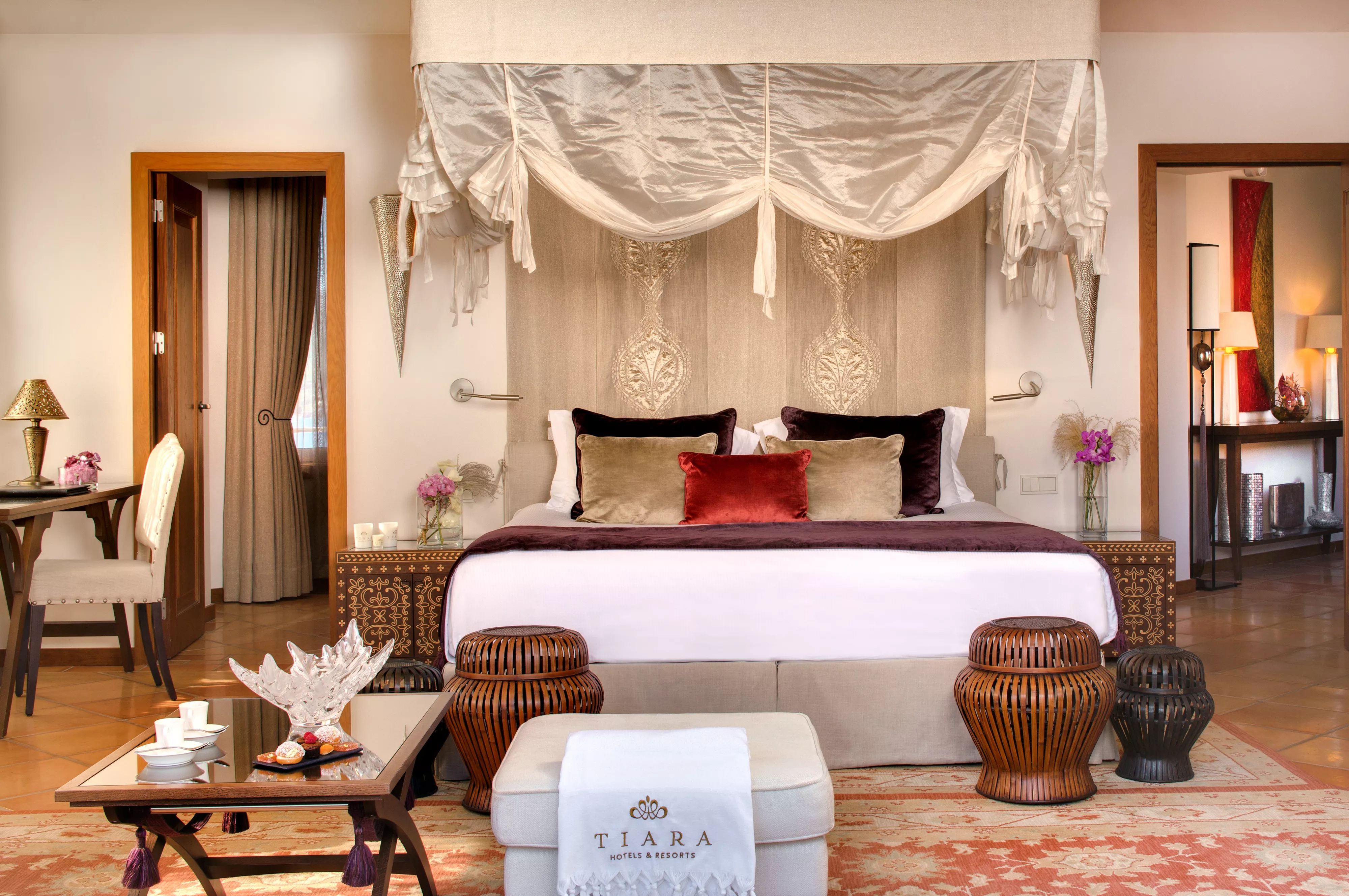 山边顶层海景套房