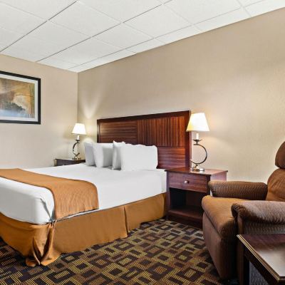 King Room-Accessible-Non-Smoking McPherson Hotel Promo Code