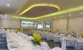 Hotel Ristorante Sbranetta - Housity