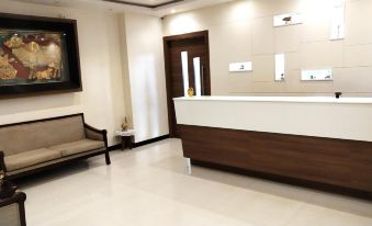 Hotel Diamonds Pearl - Housity