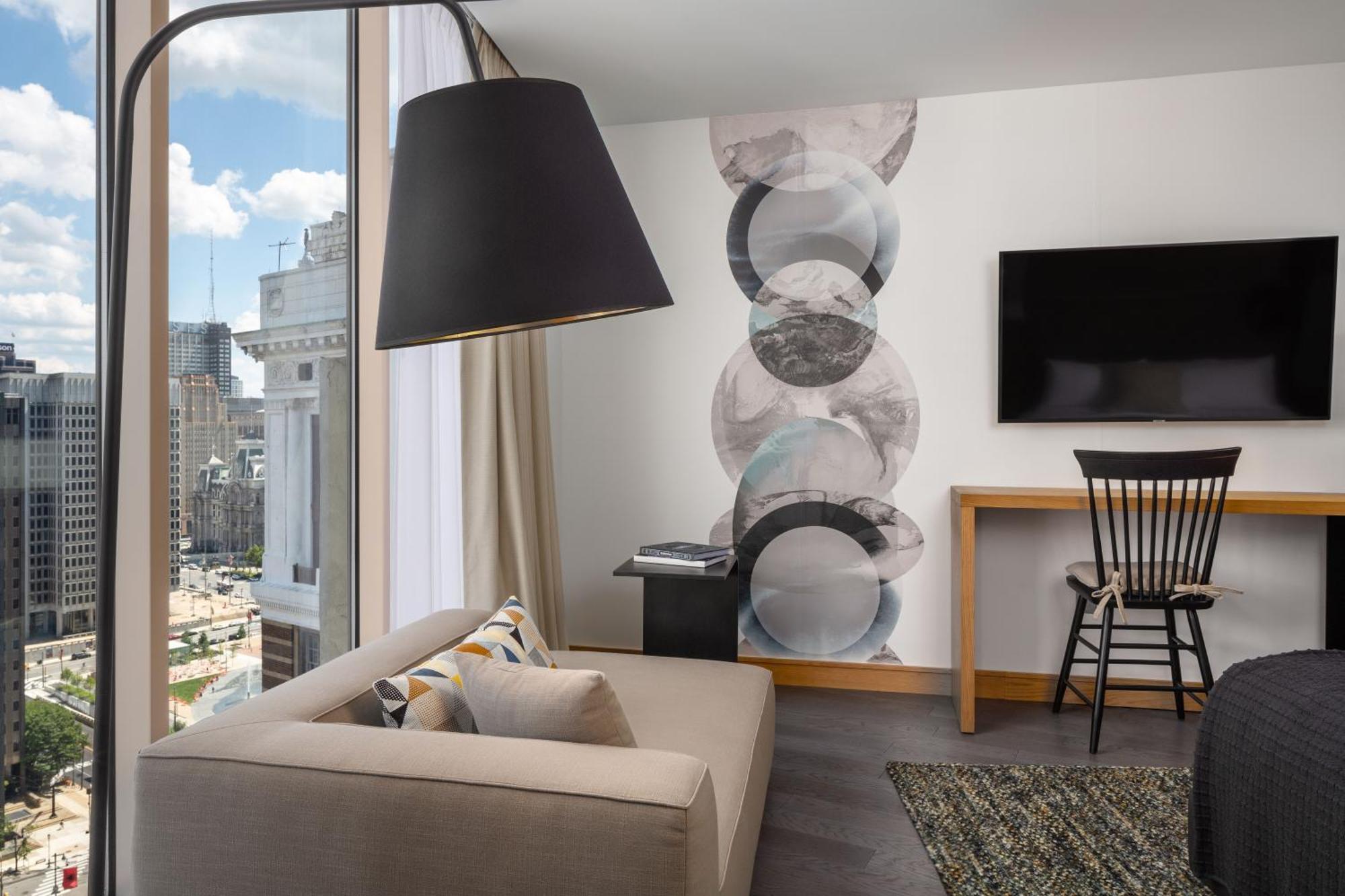 套房，特大床（天际俱乐部楼层）