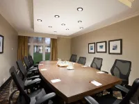 Ramada by Wyndham Cornwall Hotels in Cornwall