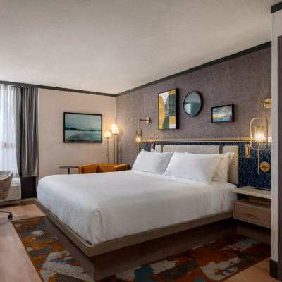 Standard King Room Drury Inn & Suites Detroit Troy Promo Code