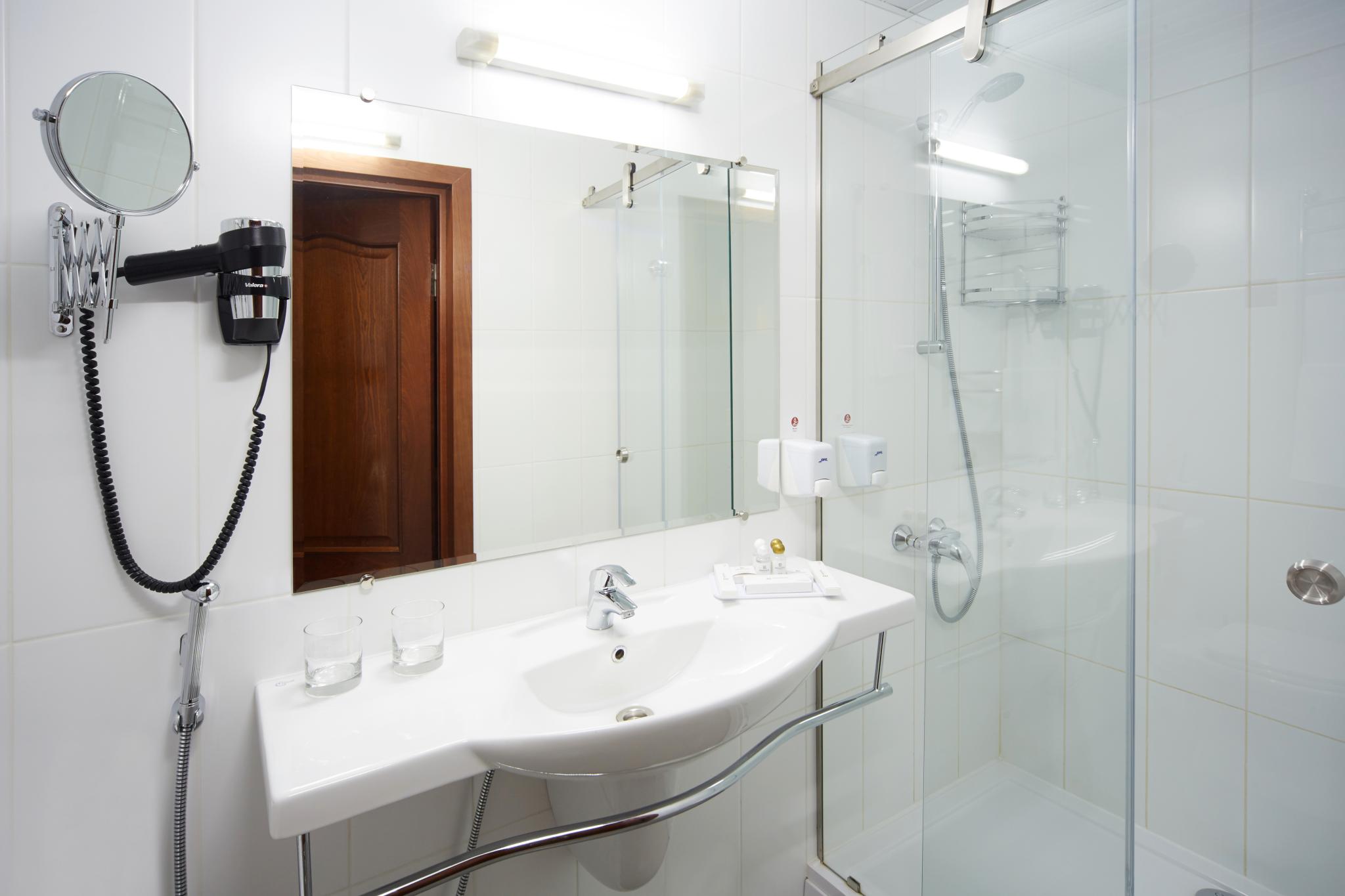 套房 - 带双人床