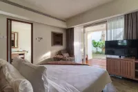 Ayom Suite