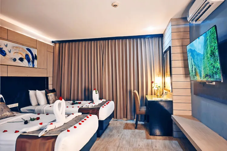 ห้องดีลักซ์เชื่อมต่อกันสองห้อง