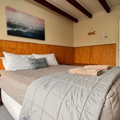 Economy Double Room with Shared Bathroom Adventure Lodge and Motels and Tongariro Crossing Track Transport Promo Code