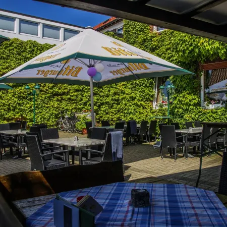 Hotel Gasthof Zur Post Отели в г. Зенденхорст