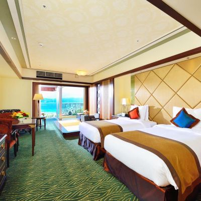 プレミアツインルーム(畳スペース付) Okinawa Spa Resort EXES（沖縄スパリゾート エグゼス） クーポン