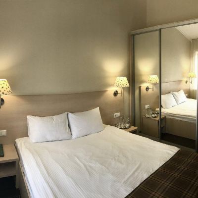 Economy Room With Double Bed Dublin Hotel Promo Code