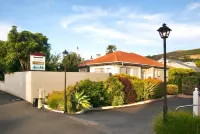 Riverlodge Motel Hotels in 