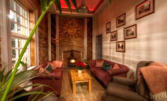 The George Wright Boutique Hotel, Bar & Restaurant - Housity