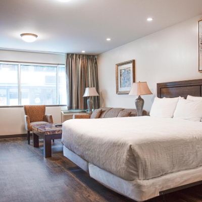 Executive Suite, 1 King Bed, 1 Queen Sofa Bed The Business Inn Promo Code