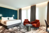 Hotel STATUS Hotels in 