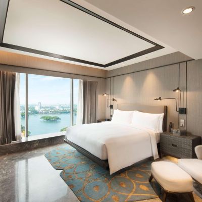 King Executive With Bathtub And Lounge Access Conrad Bengaluru Promo Code