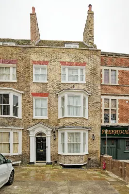 Old Town House Hotel Hotele w: 