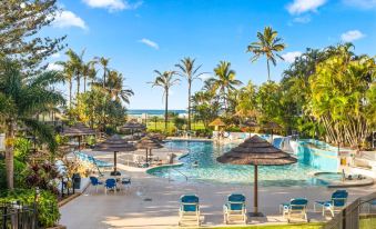Royal Palm Resort on the Beach - Housity