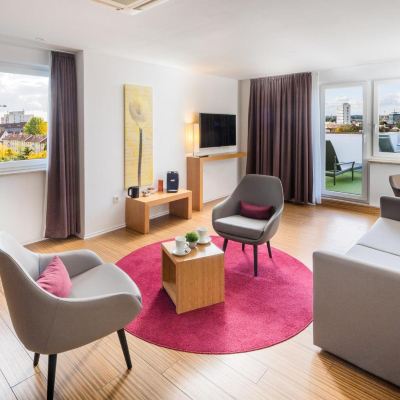 Air-Conditioned Suite Hotel Newton Heilbronn Promo Code