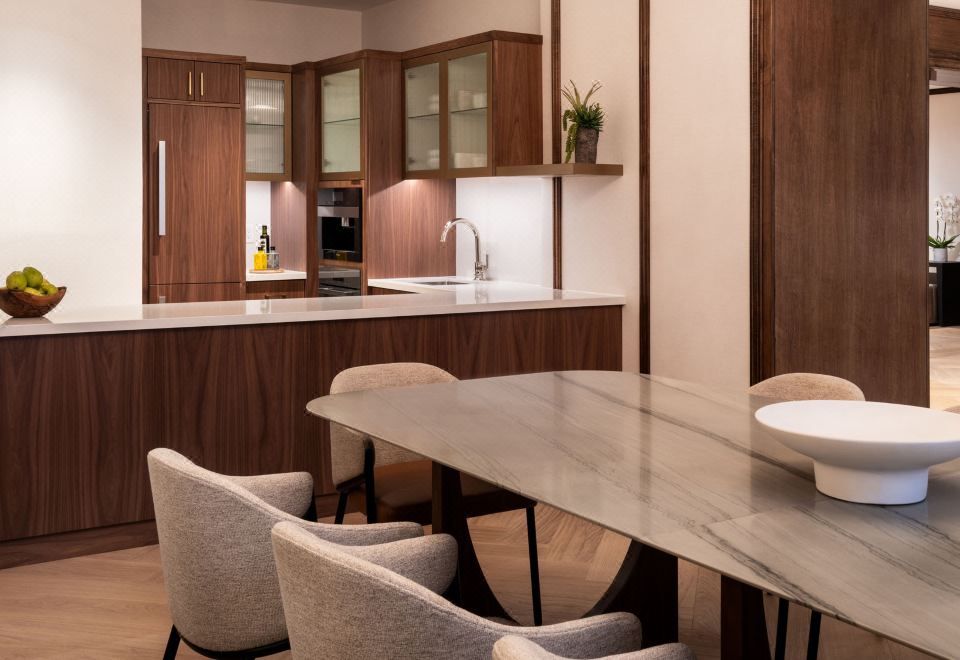 丽思卡尔顿总统套房，可使用俱乐部休息室